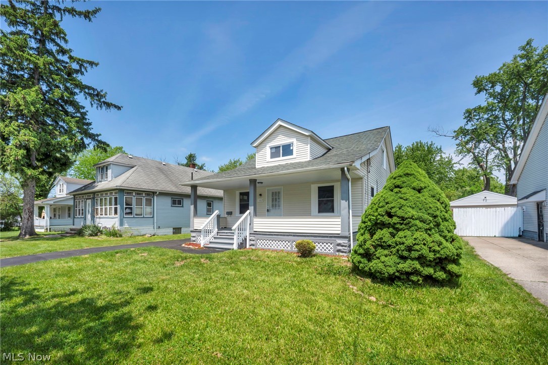 15809 Raymond Street Maple Heights OH 44137