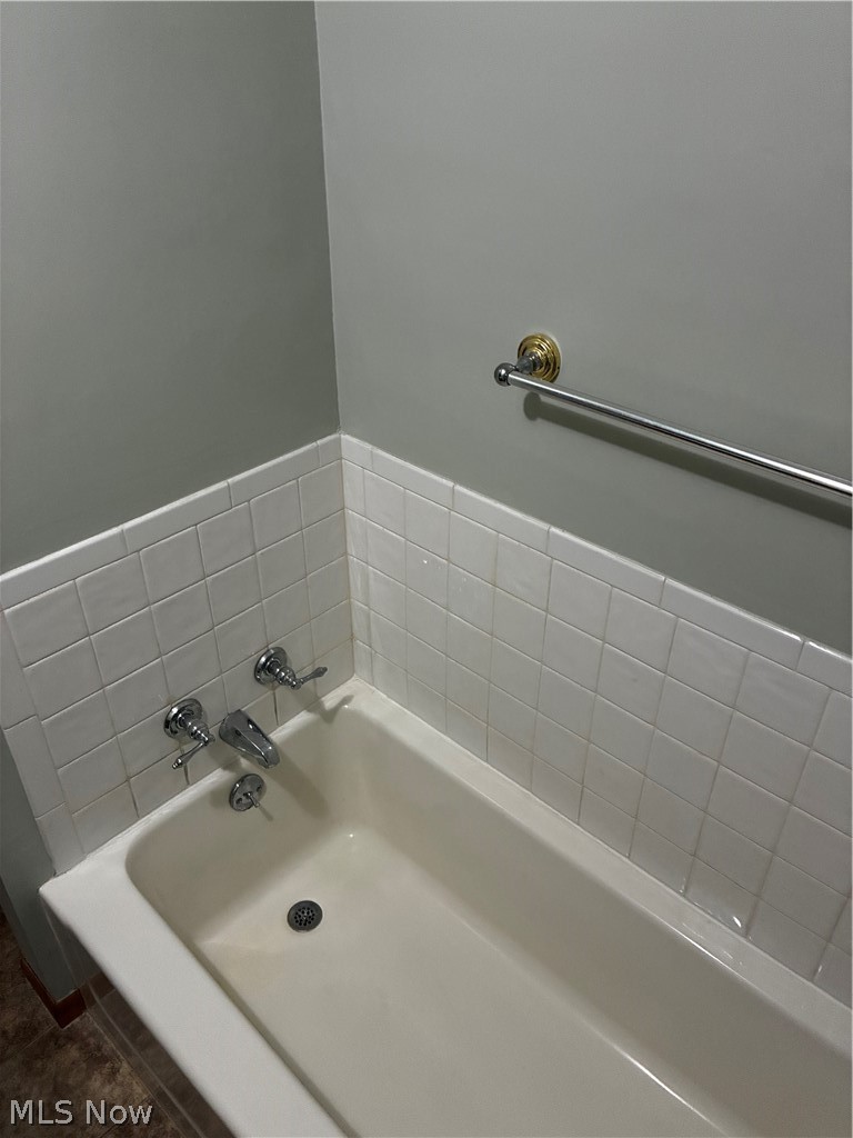 600 W Fernwood Drive Toronto OH 43964