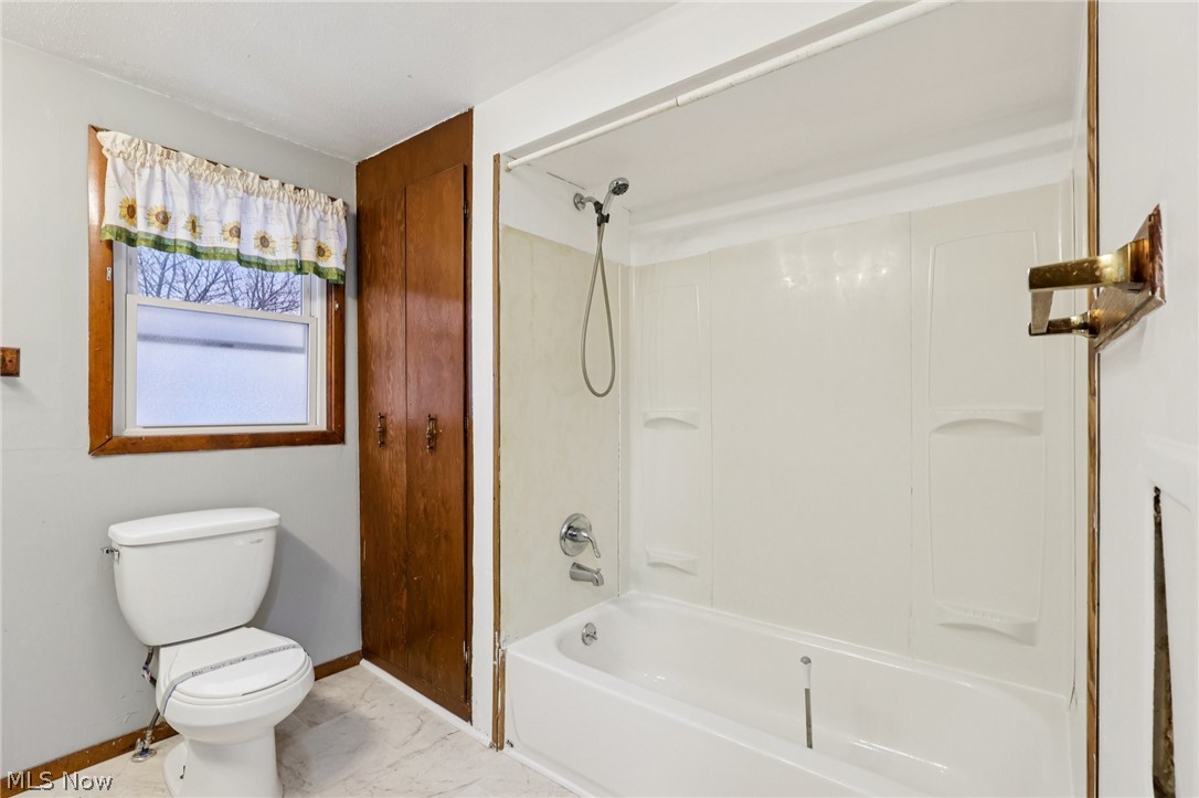 1206 Pitkin Avenue Akron OH 44310