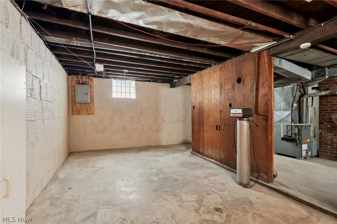 1206 Pitkin Avenue Akron OH 44310