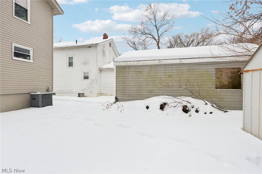 1206 Pitkin Avenue Akron OH 44310