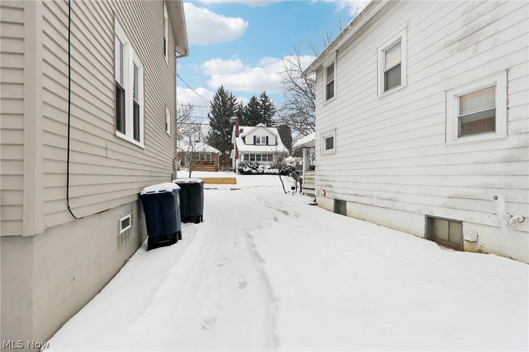 1206 Pitkin Avenue Akron OH 44310