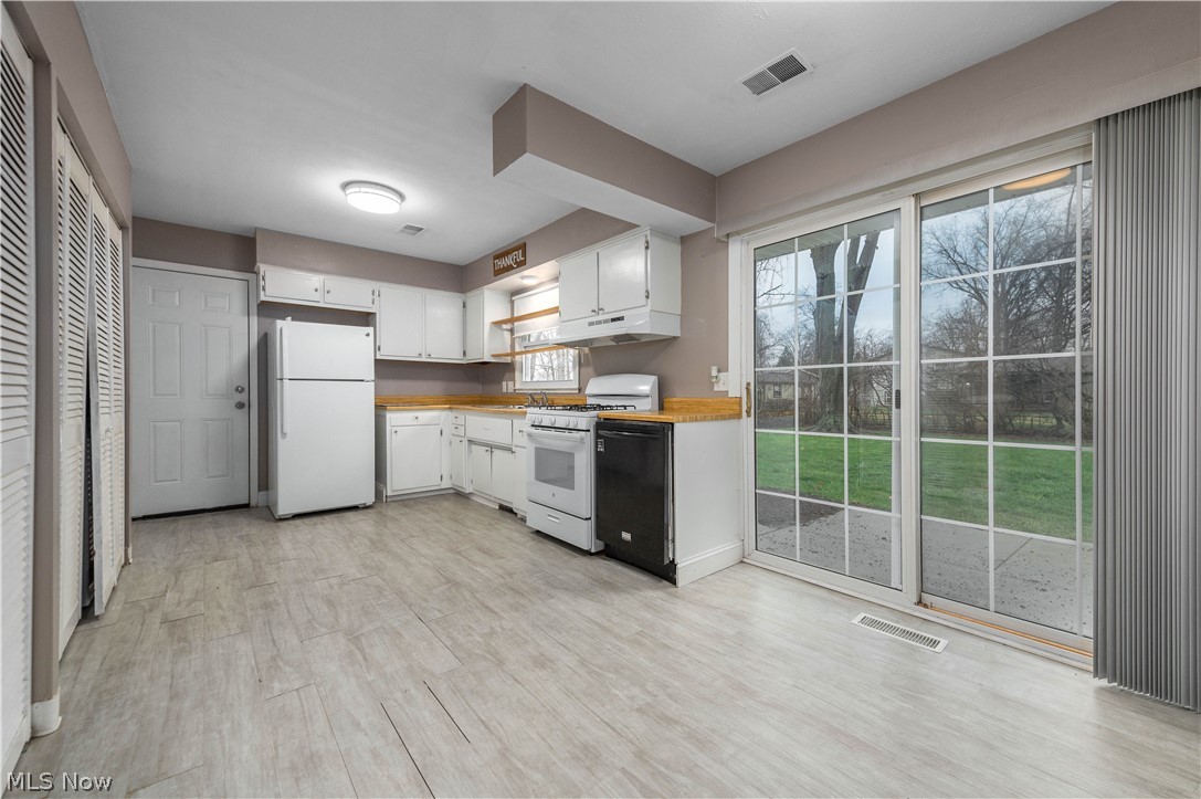 1360 Hollyview Drive Vermilion OH 44089