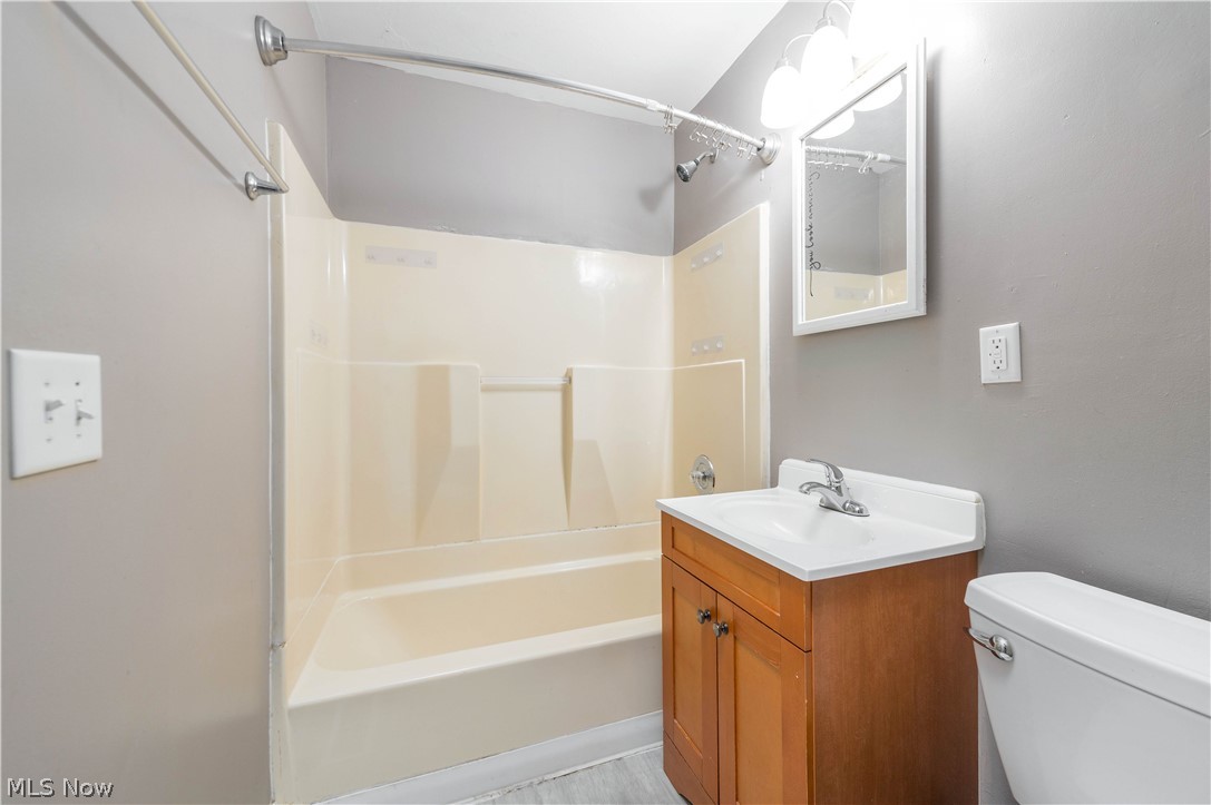 1360 Hollyview Drive Vermilion OH 44089
