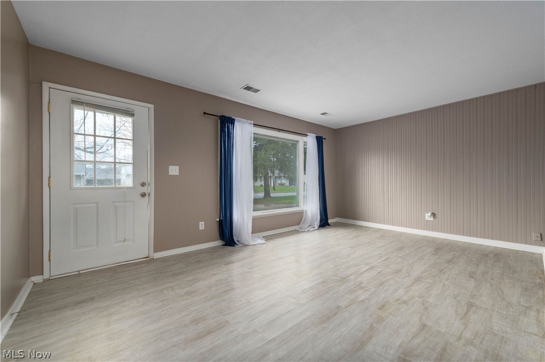 1360 Hollyview Drive Vermilion OH 44089