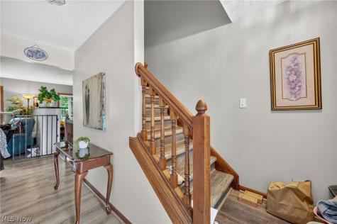 15826 Falmouth Oval Middleburg Heights OH 44130