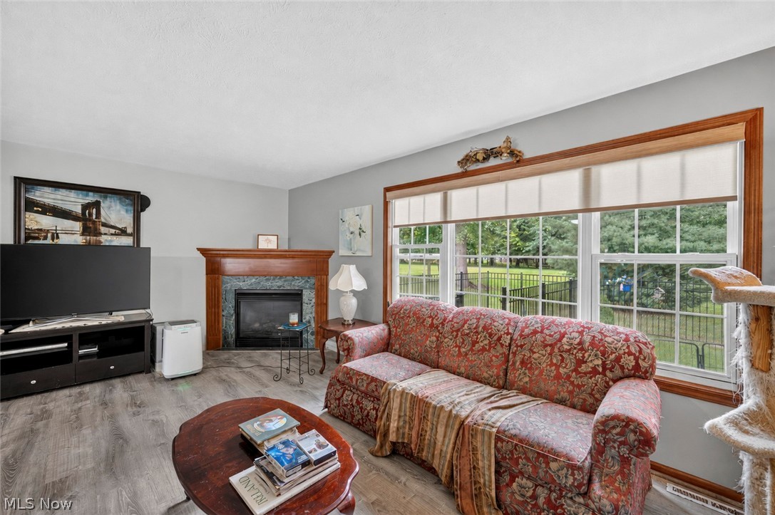 15826 Falmouth Oval Middleburg Heights OH 44130