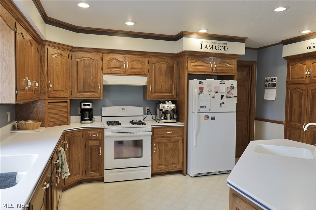 7174 Township Road 604 Millersburg OH 44654