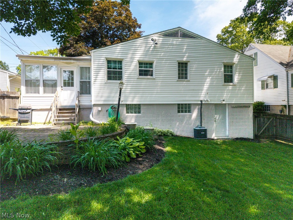 288 North Street Rittman OH 44270