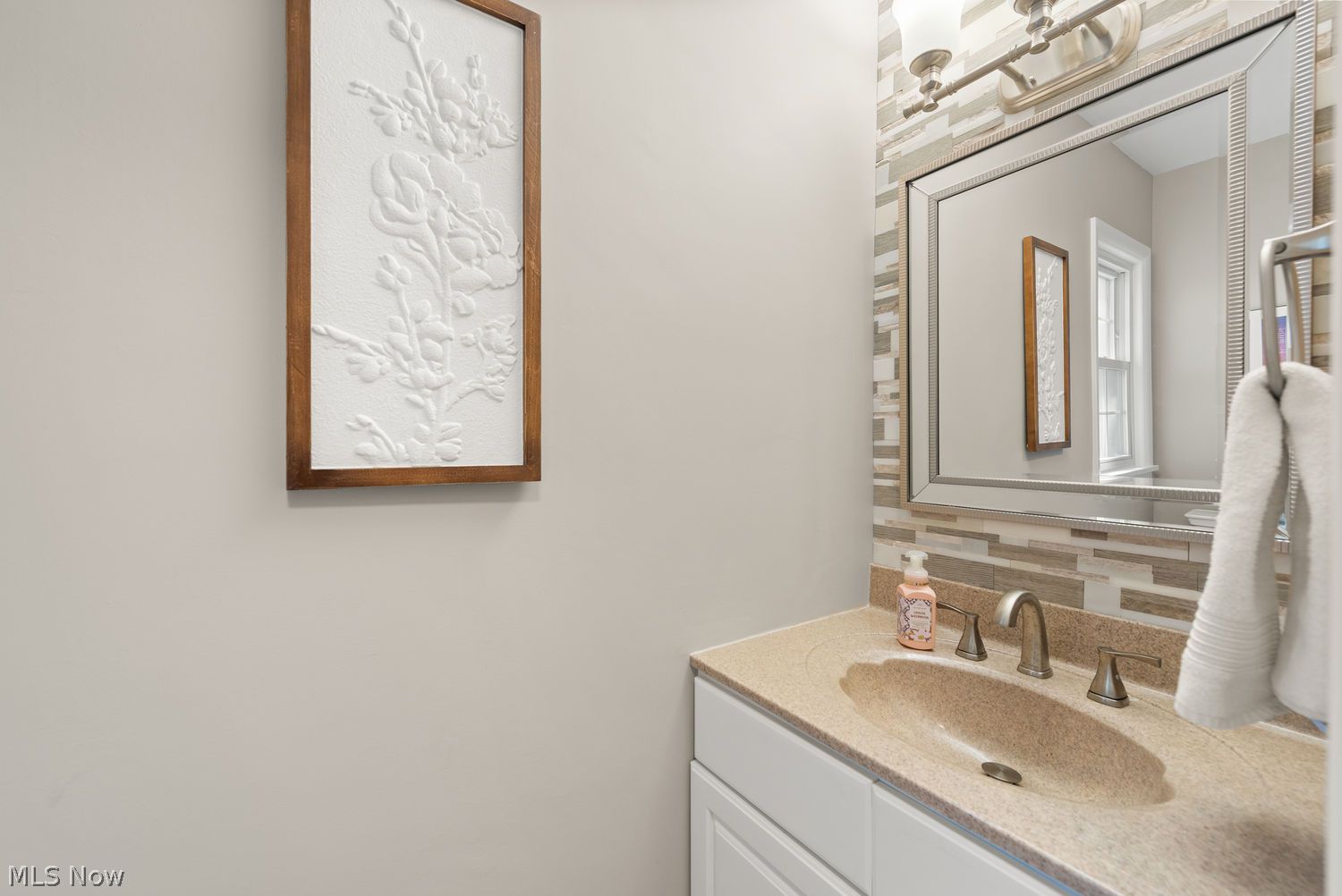4058 Wooster Road Rocky River OH 44116