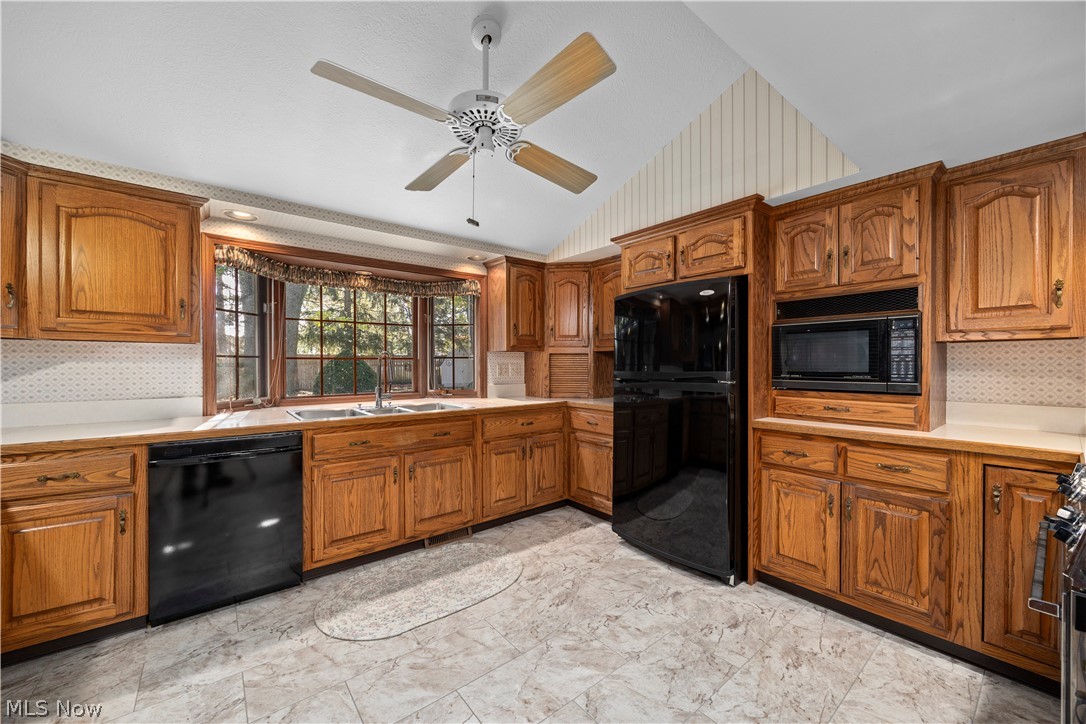4521 Newbury Drive Vermilion OH 44089