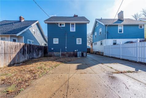 1402 E 185th Street Cleveland OH 44110