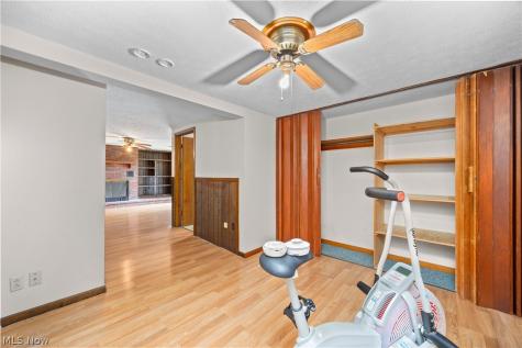 6167 Lake Avenue Elyria OH 44035