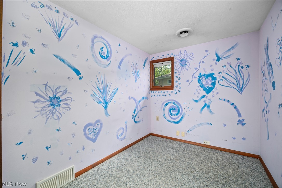 6167 Lake Avenue Elyria OH 44035