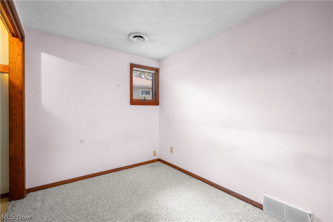 6167 Lake Avenue Elyria OH 44035