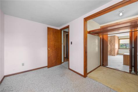 6167 Lake Avenue Elyria OH 44035
