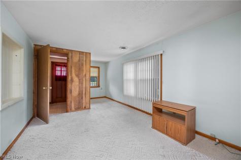 6167 Lake Avenue Elyria OH 44035