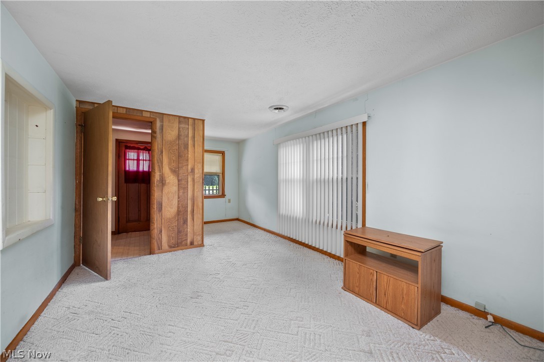 6167 Lake Avenue Elyria OH 44035