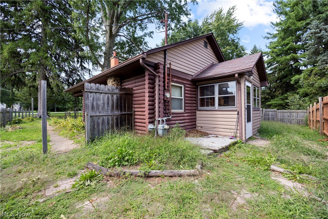 6167 Lake Avenue Elyria OH 44035