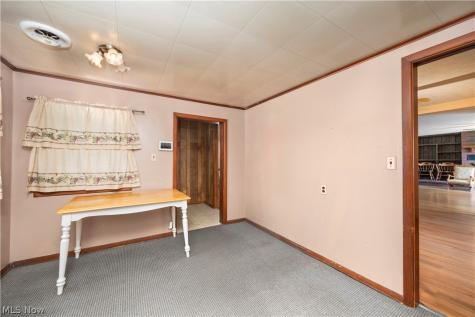 6167 Lake Avenue Elyria OH 44035