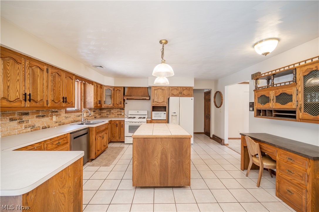 2998 Whispering Pines Drive Canfield OH 44406