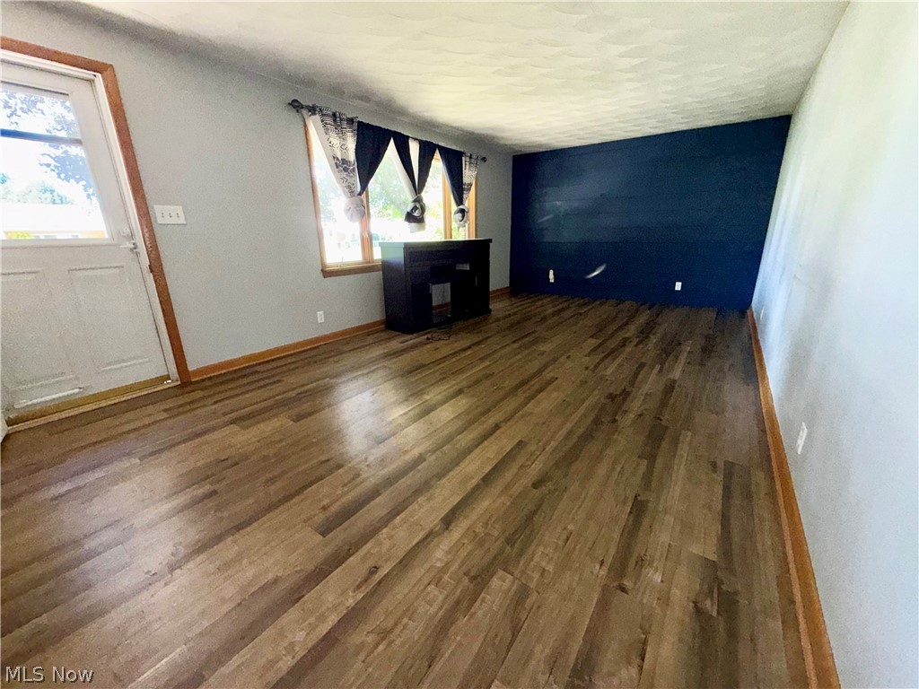 516 N Oak Street West Lafayette OH 43845