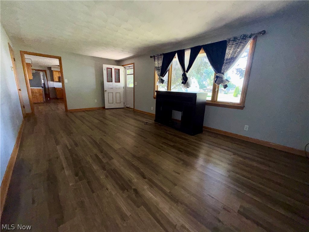 516 N Oak Street West Lafayette OH 43845