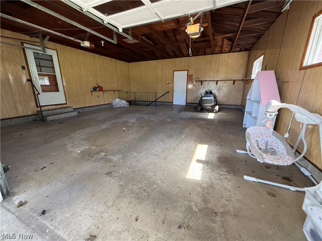 516 N Oak Street West Lafayette OH 43845