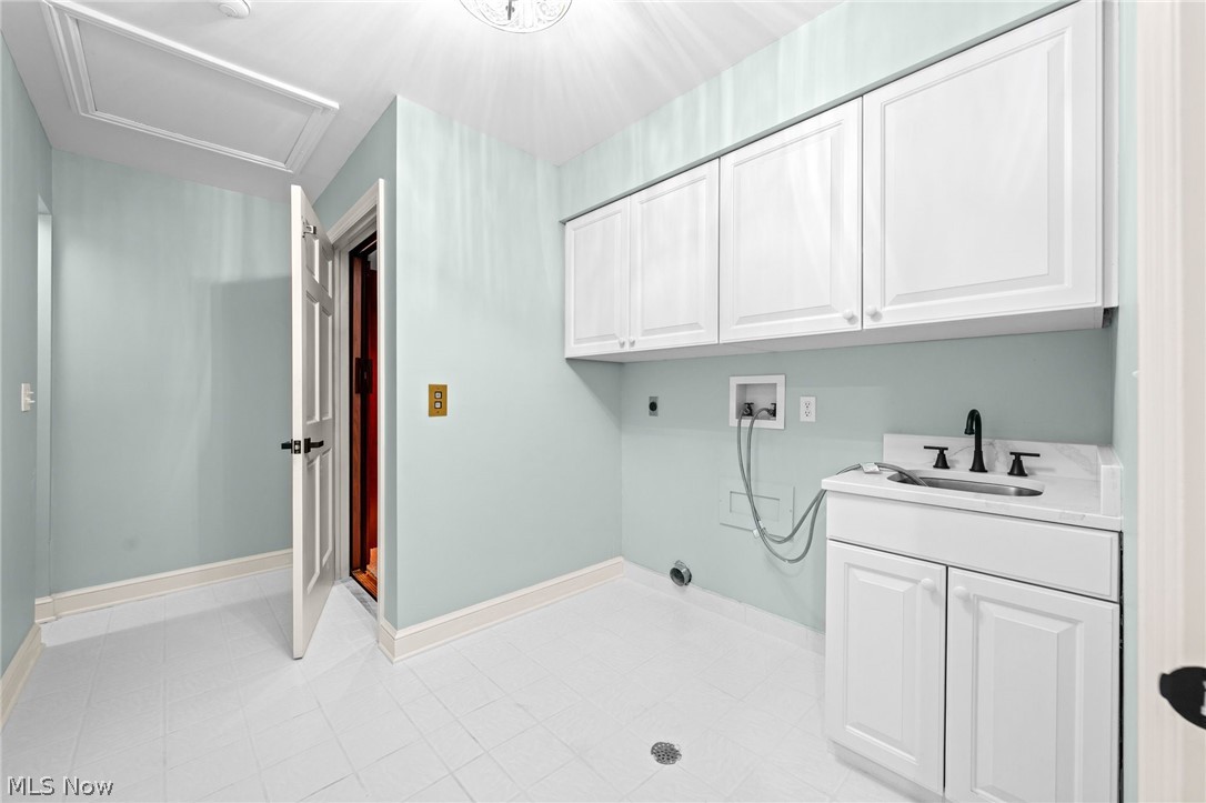 834 Eaton Park Lane Akron OH 44303