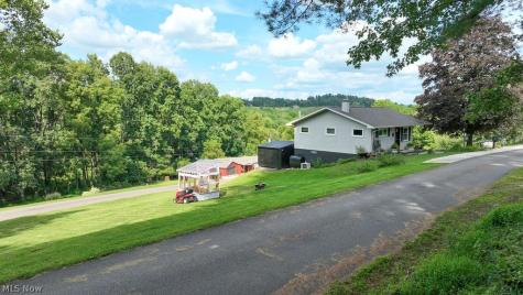7148 Gopher Road SW Dellroy OH 44620