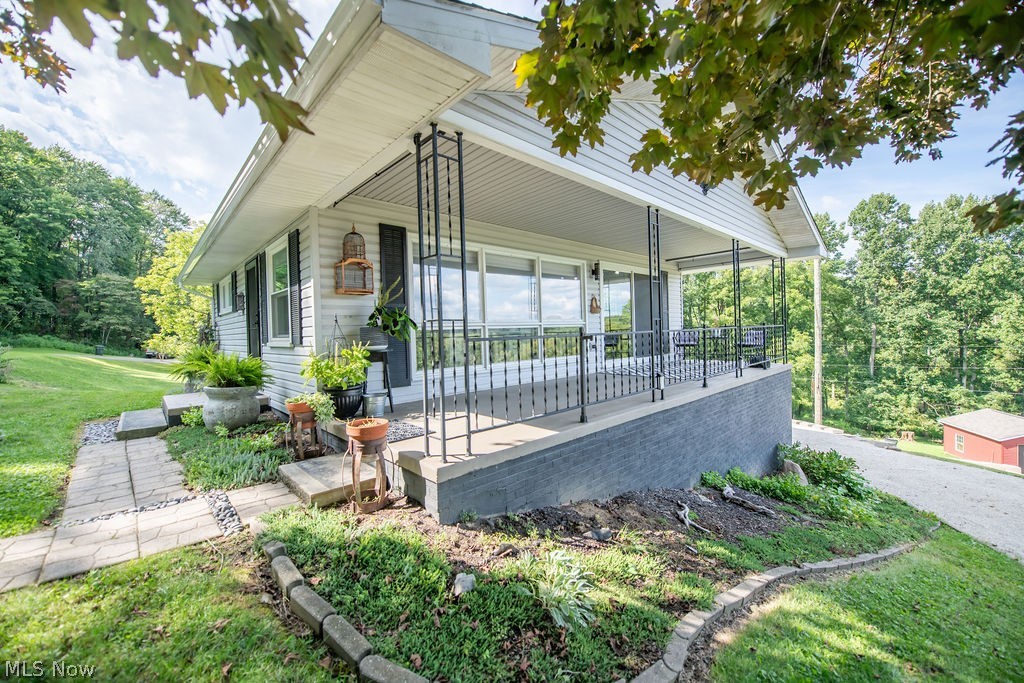7148 Gopher Road SW Dellroy OH 44620
