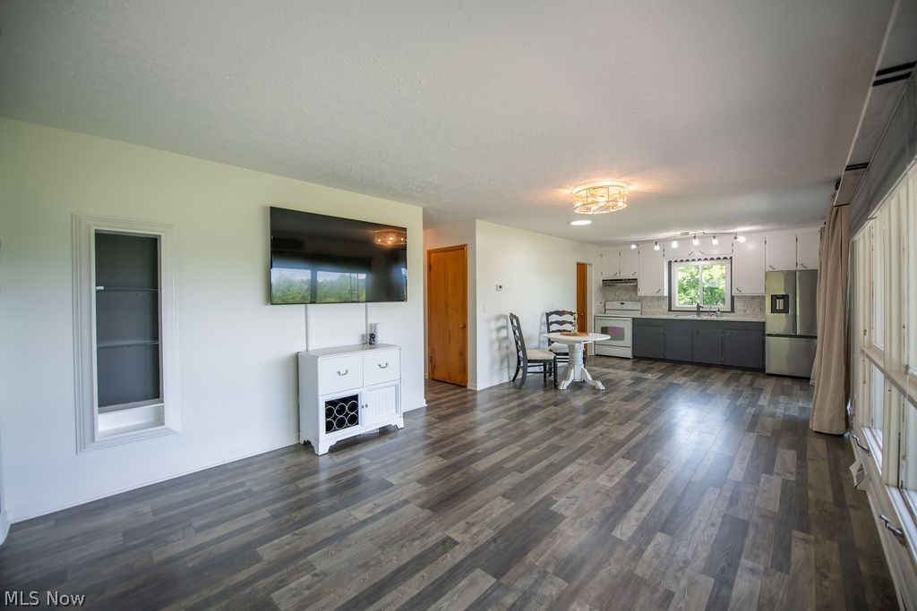 7148 Gopher Road SW Dellroy OH 44620