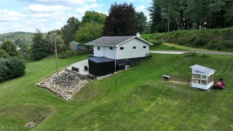7148 Gopher Road SW Dellroy OH 44620
