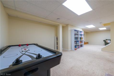 681 Bridgeside Drive Avon Lake OH 44012