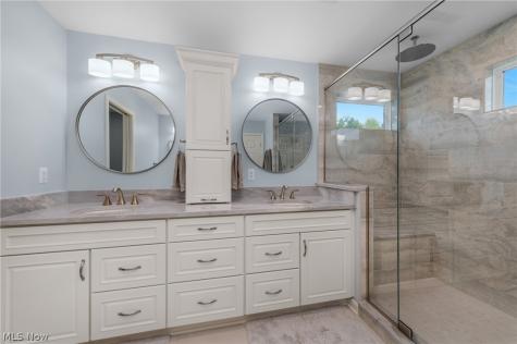 681 Bridgeside Drive Avon Lake OH 44012