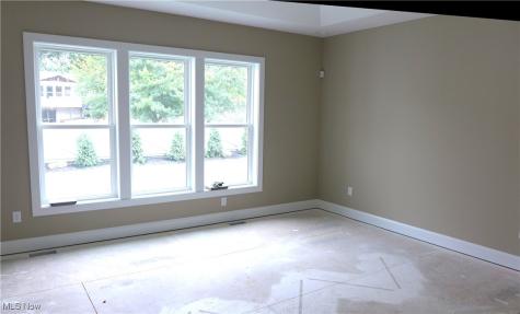 945 Royal Oak Avenue NE North Canton OH 44720