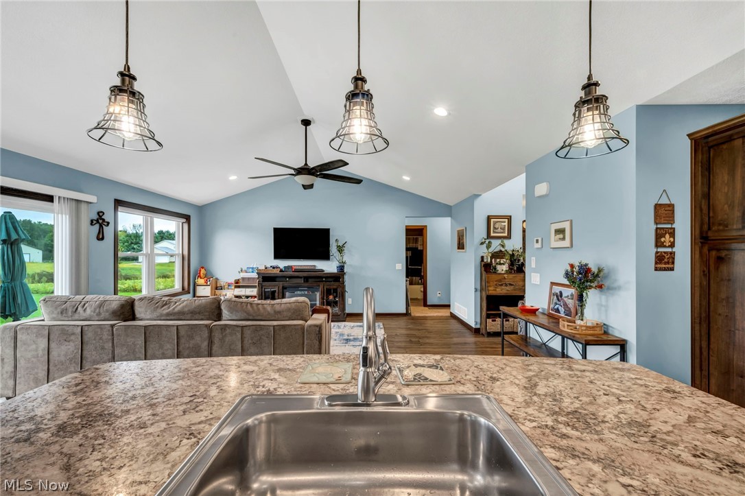 5578 Spencer Road Spencer OH 44275