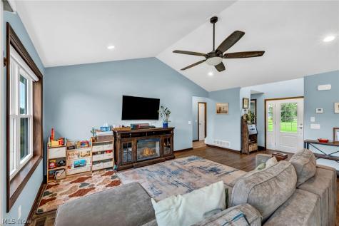 5578 Spencer Road Spencer OH 44275
