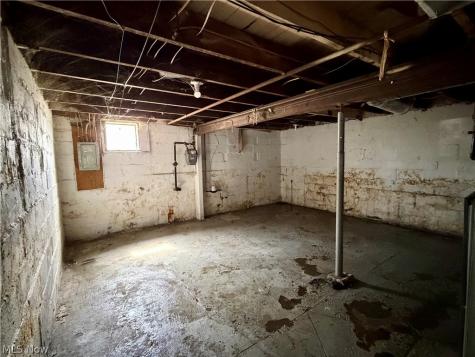 1304 Lakeshore Boulevard Akron OH 44301