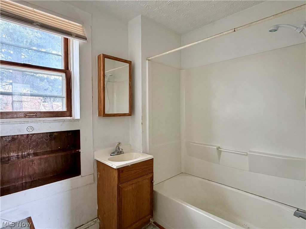 1304 Lakeshore Boulevard Akron OH 44301