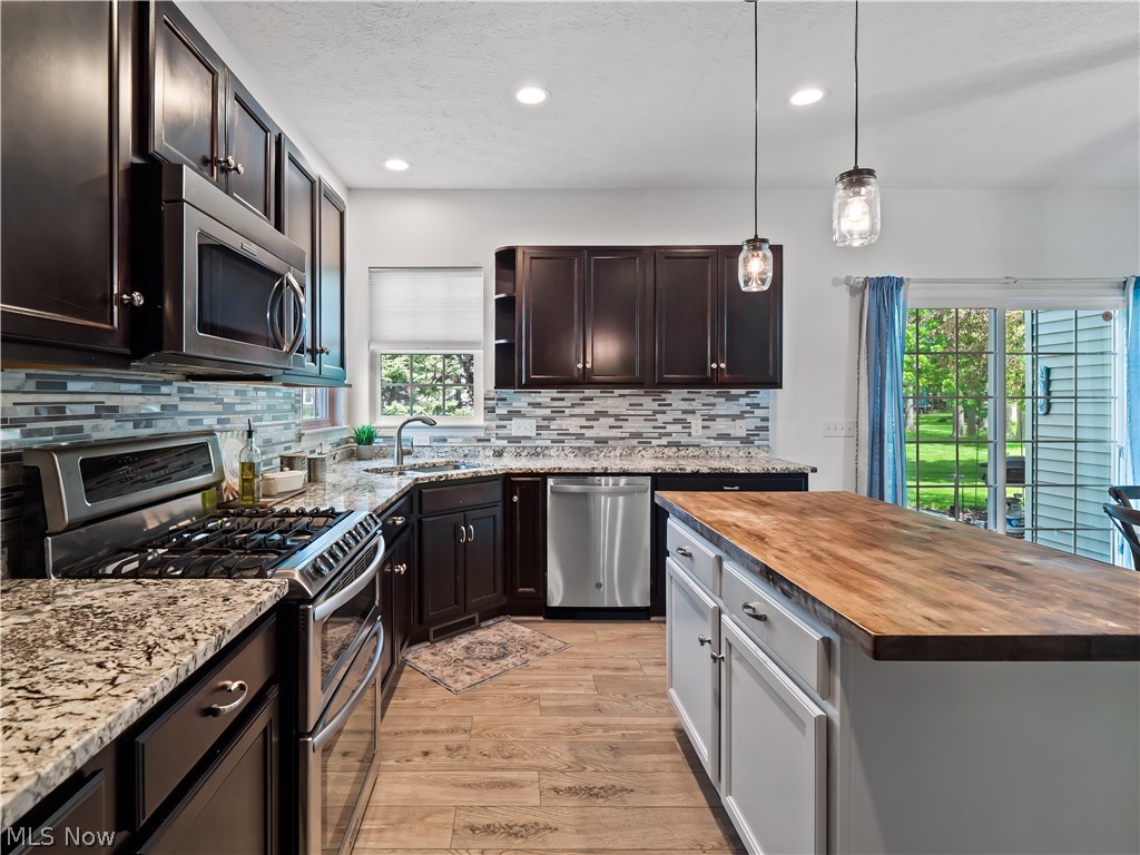 345 Waterside Drive Avon Lake OH 44012