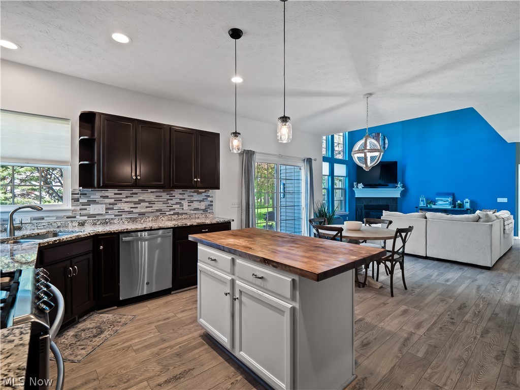 345 Waterside Drive Avon Lake OH 44012