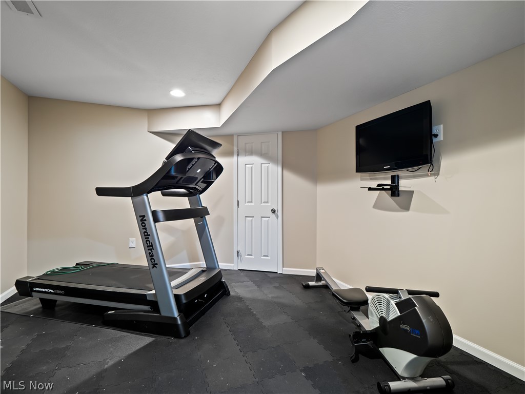 345 Waterside Drive Avon Lake OH 44012