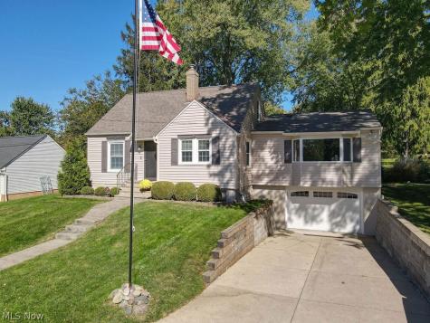6162 Akins Road North Royalton OH 44133