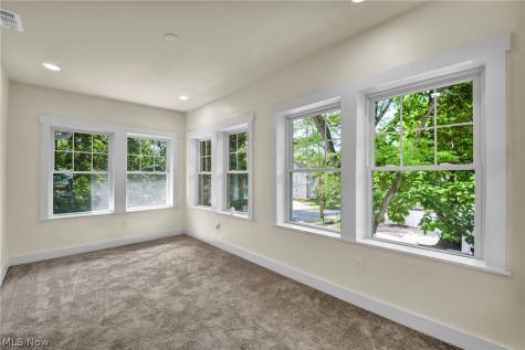 2094 Lamberton Road Cleveland Heights OH 44118