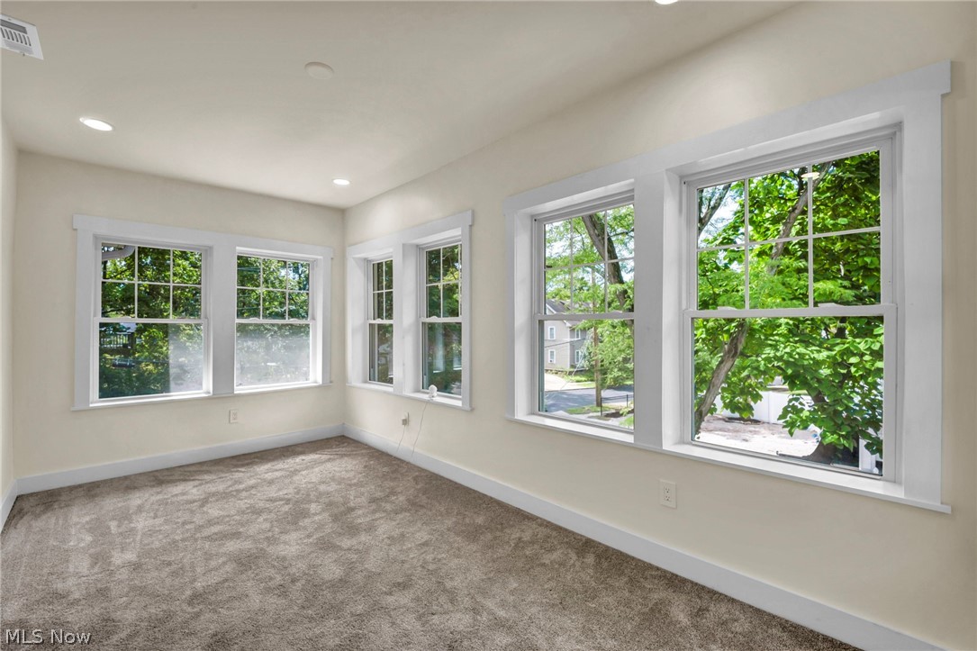 2094 Lamberton Road Cleveland Heights OH 44118