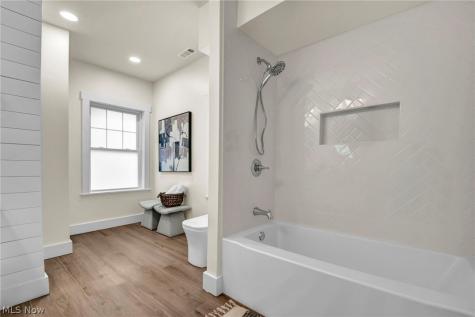 2094 Lamberton Road Cleveland Heights OH 44118