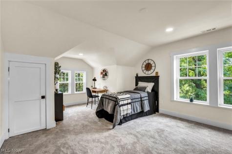 2094 Lamberton Road Cleveland Heights OH 44118