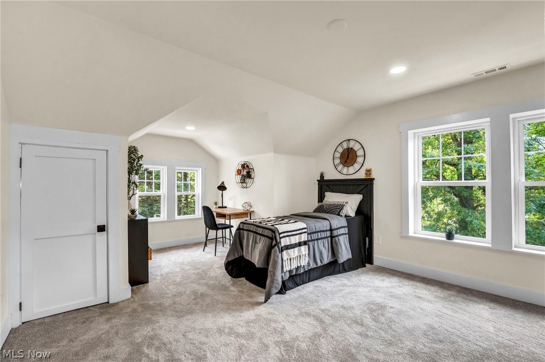2094 Lamberton Road Cleveland Heights OH 44118