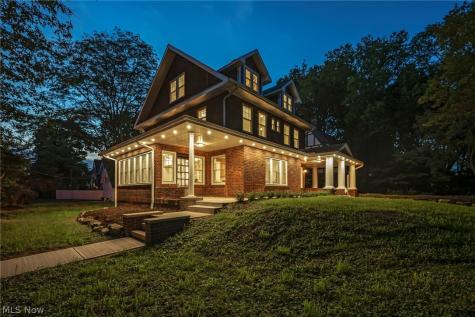 2094 Lamberton Road Cleveland Heights OH 44118